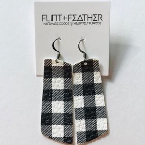 3pk White Buffalo Check Faux Leather Spar Earrings